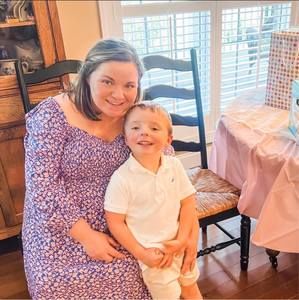 Meet your Posher, Hayley